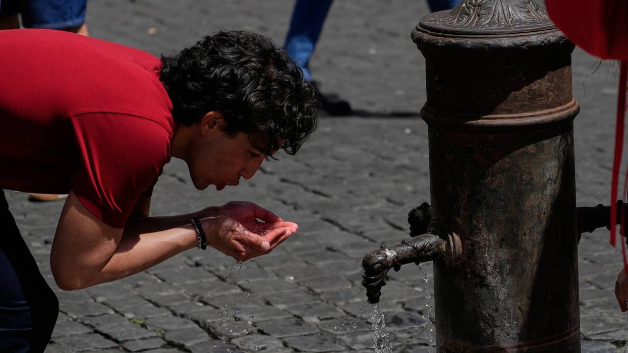 Exceptionally early heat wave shatters records and brings deaths in Europe