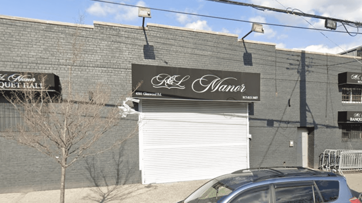 A man fatally shot at a Brooklyn banquet hall early Saturday was reportedly a Bloods gang member.