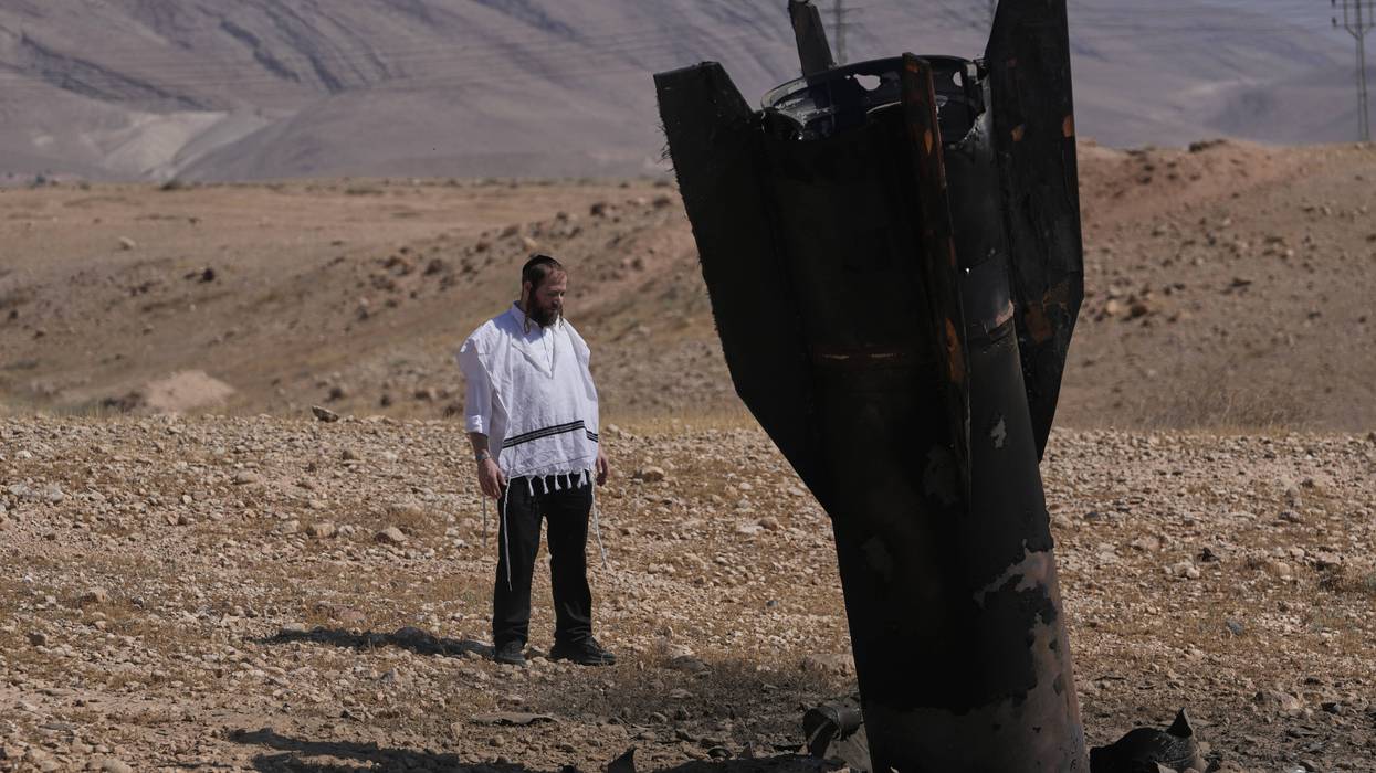 Israel and Iran appear to pause strikes after trading fire for the first time since April ceasefire