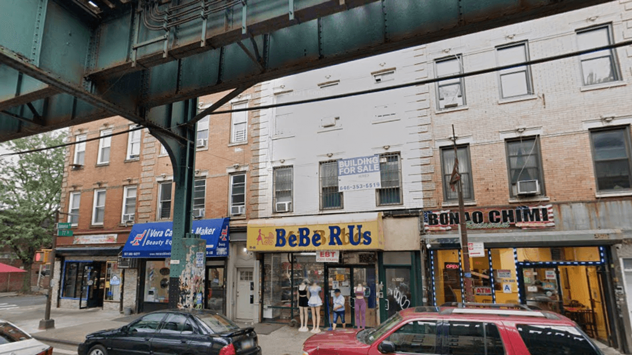 A man's decomposing body was found in an apartment on Jamaica Avenue in Woodhaven on Wednesday