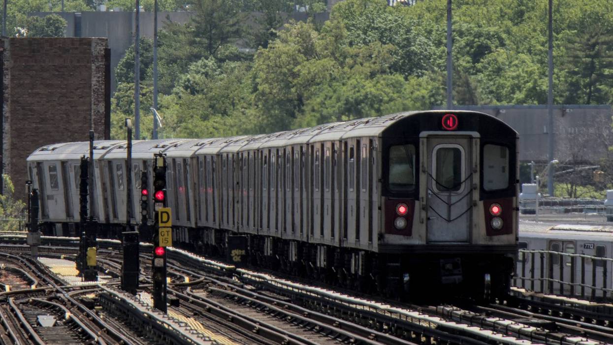 Man shoved onto Bronx subway tracks, pulled to safety before train arrives