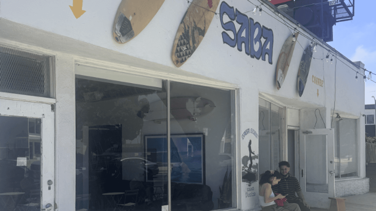 Mar Vista surf cafe's connection to "Love Island" drawing influx of customers
