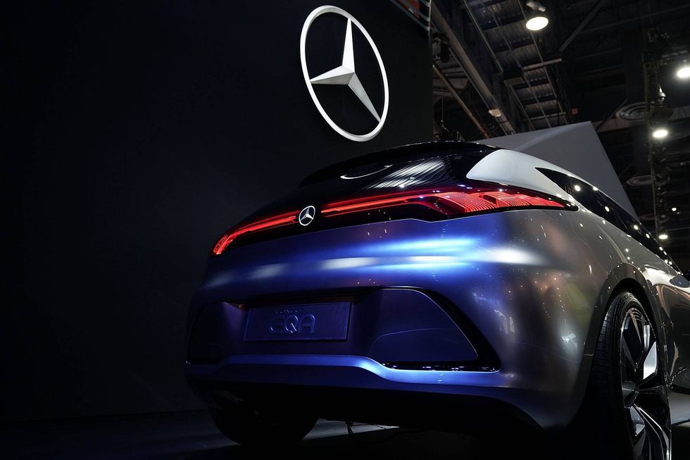 Mercedes-Benz shifting to all-electric by 2030
