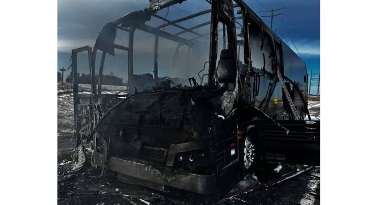 Life-saving flat tire? Comedian passing through Minnesota says a tire blowout saved him from a bus fire