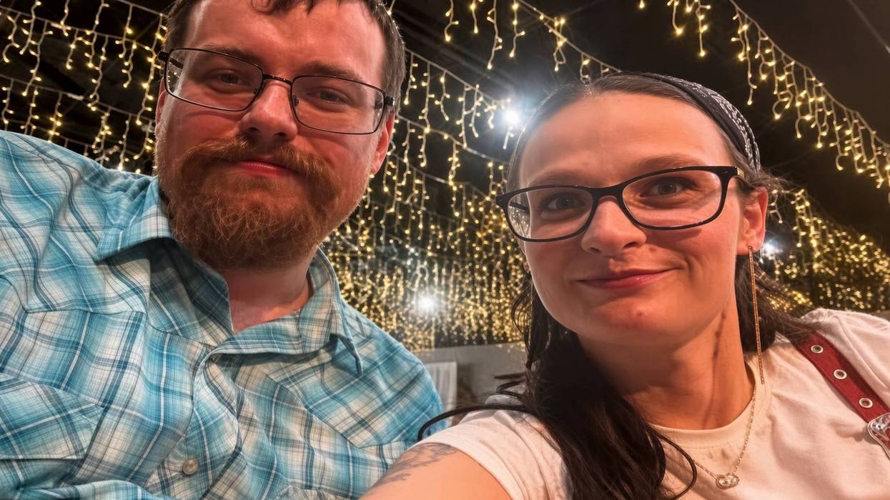 A Parker County first responder lost his wife and two young sons in a mobile home fire Monday night west of Fort Worth while he was working an EMS shift.