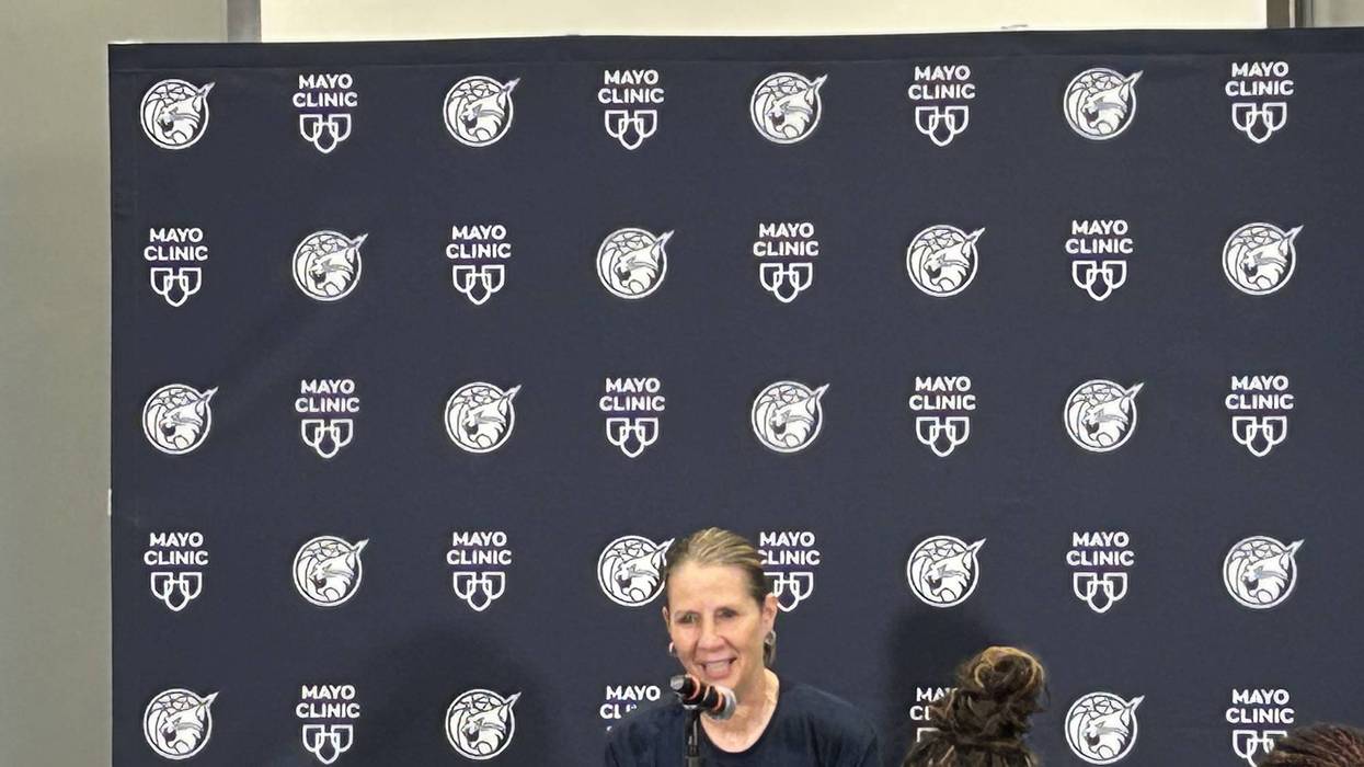 Lynx celebrate historic milestone after coach Cheryl Reeve became the winningest in WNBA history