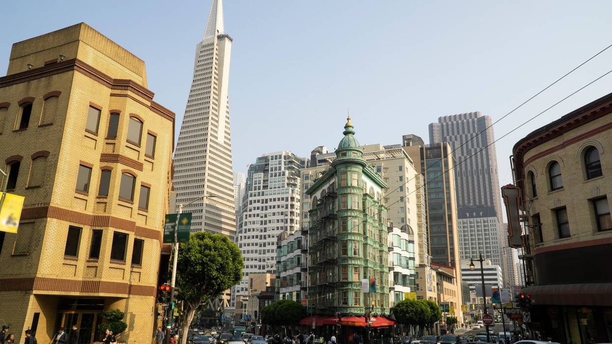 A restaurant in North Beach refused to serve three armed San Francisco Police officers on Dec. 3, but a different restaurant is taking the heat for it on Yelp.