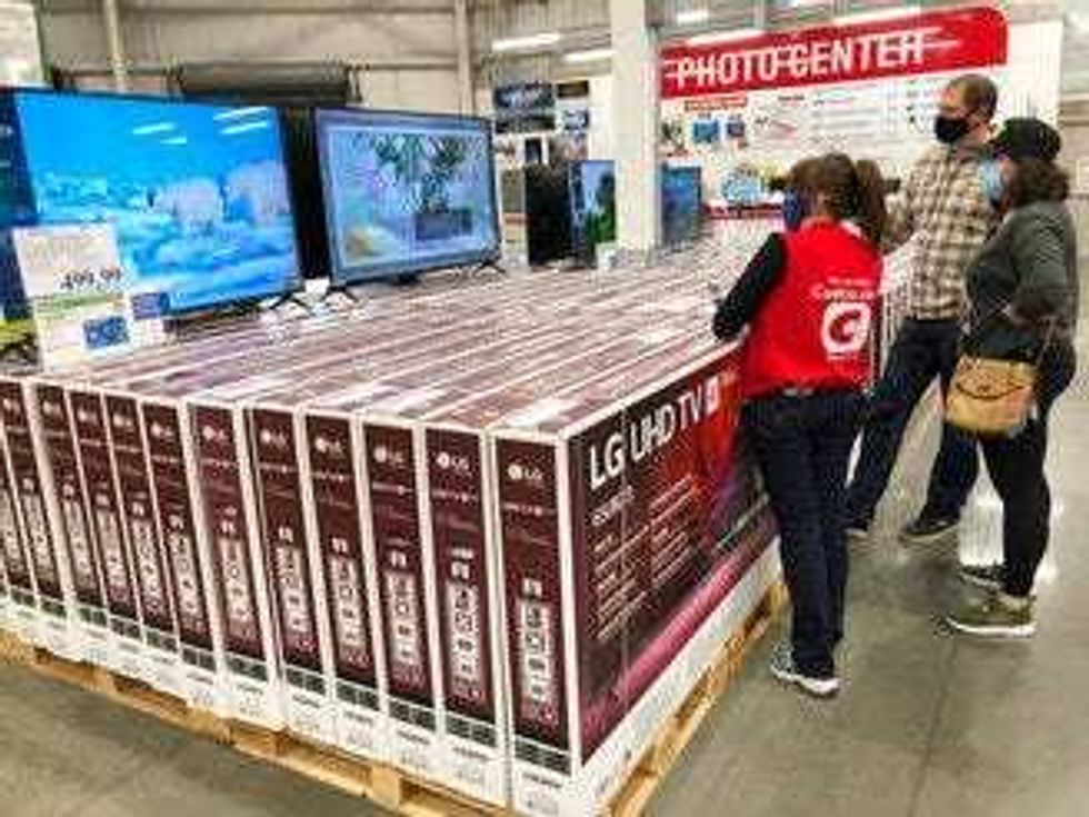 Consumer Spending up a Slight 0.5% 