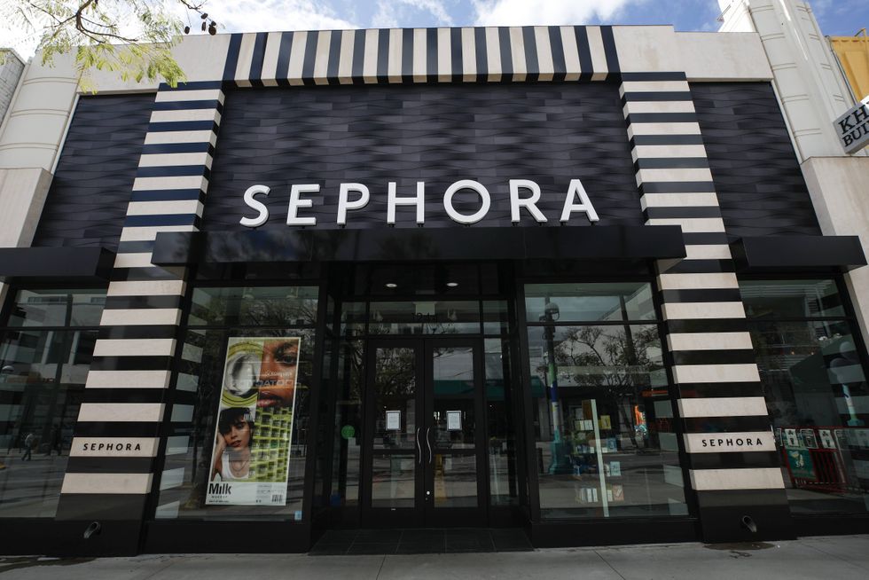 A Sephora shop stands closed on March 17, 2020 in Santa Monica, California.