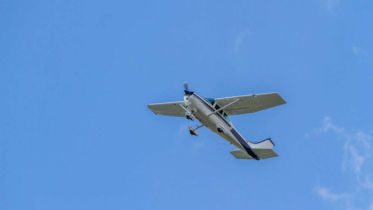 A small single engine plane.