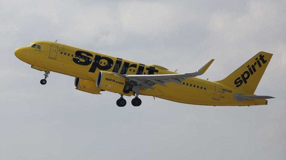 Spirit, JetBlue cancel hundreds of spring break flights