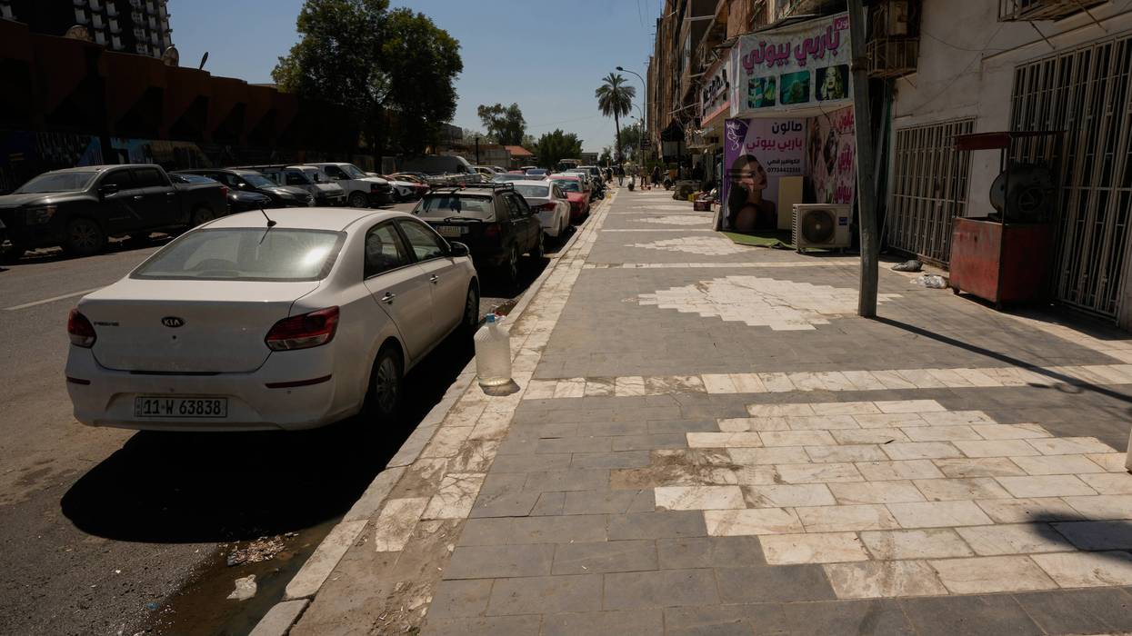 US and Iraqi officials say kidnapped journalist had been warned of threats