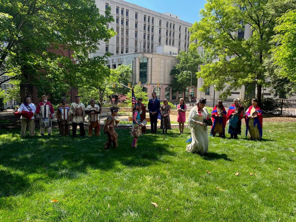 Youngkin and Cheroenhaka Tribe Renew Spottswood Treaty