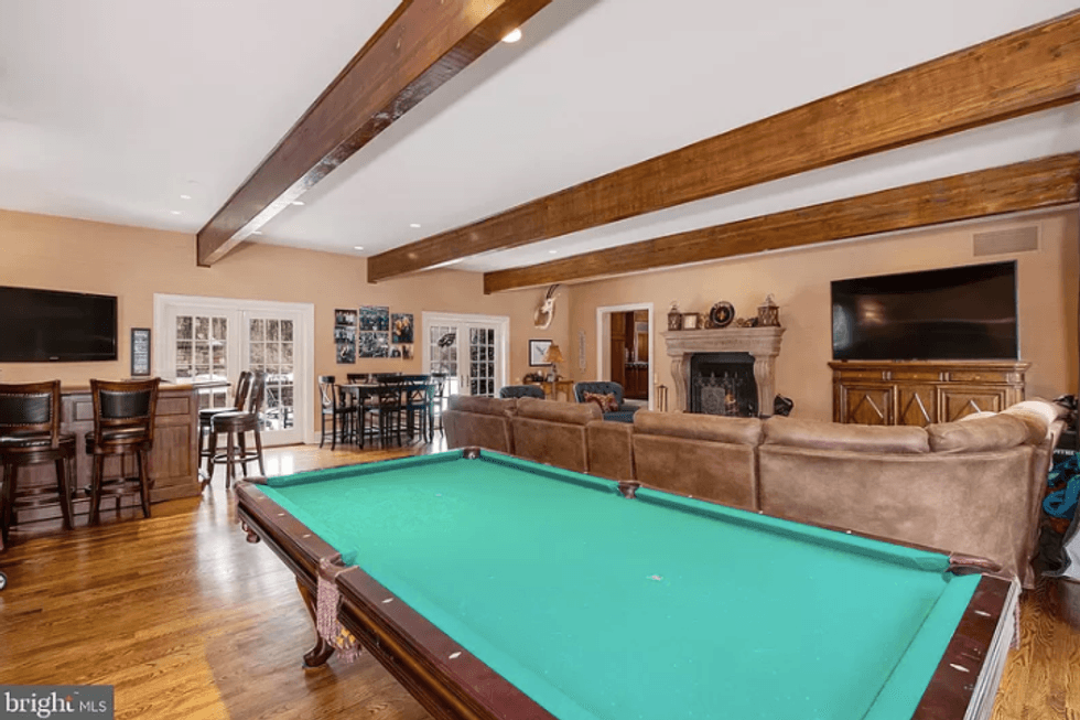 A view of a living room at 701 Garwood Road.
