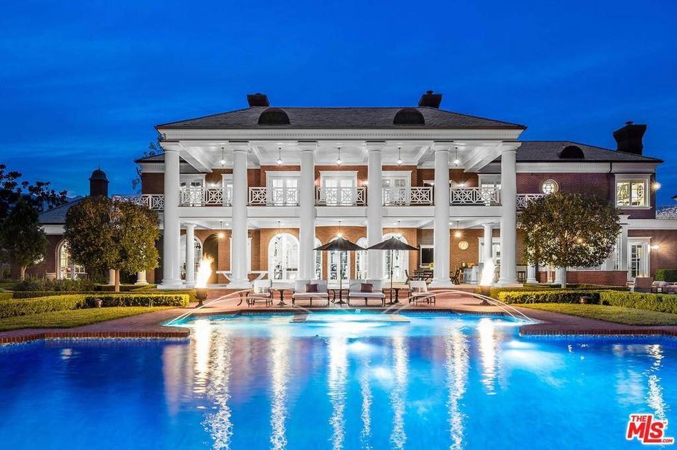 A view of Wayne Gretzky