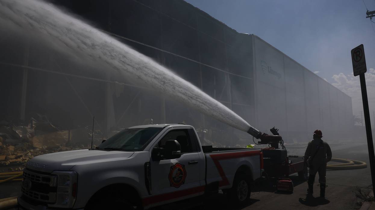 KNX News details struggle to get into community meeting on cleaning up rotting, stinking Boyle Heights warehouse