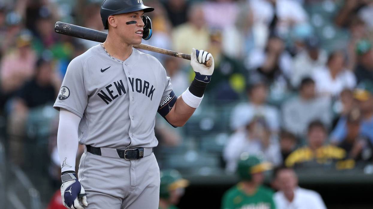 Aaron Judge has stress fracture in rib, will undergo further imaging in 4-6 weeks