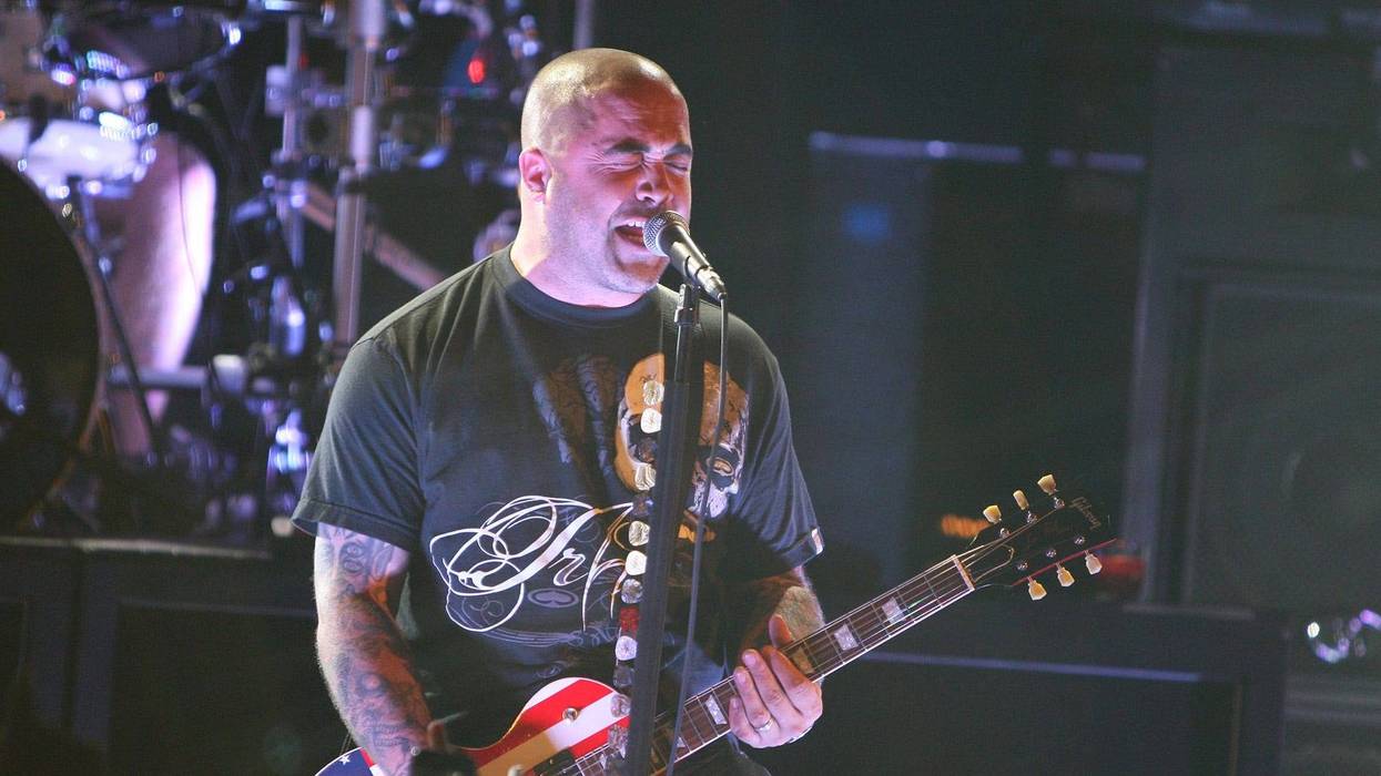 Aaron Lewis of Staind