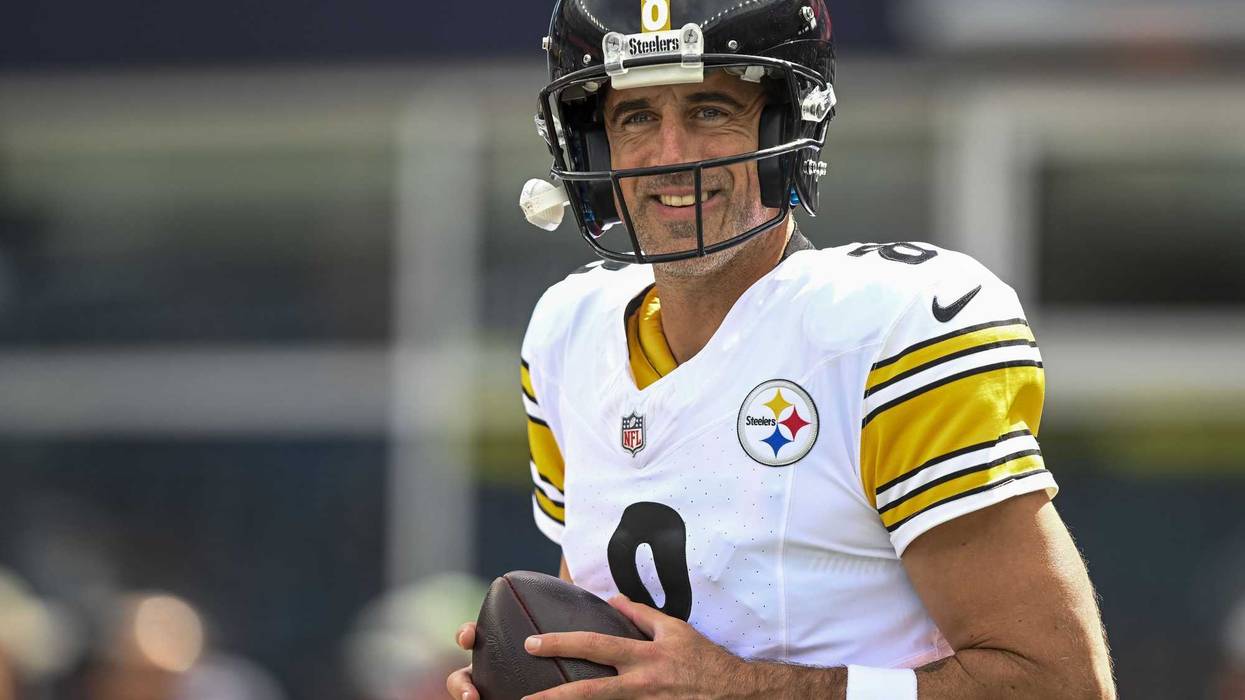 Aaron Rodgers during warmups