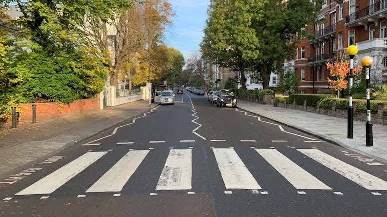 Abbey Road, Zig Zag Crosswalk, Zebra Crossing, The Beatles, 2018