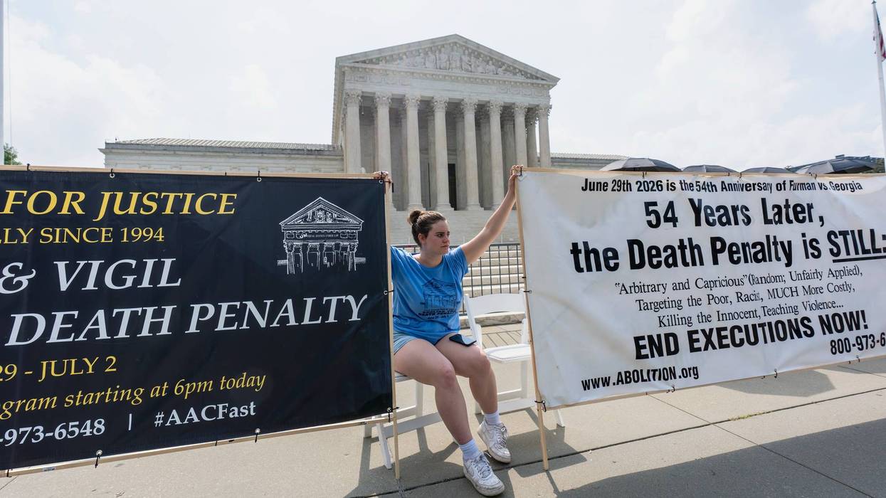 Supreme Court rules constitutional privacy protections apply to cellphone users' location history