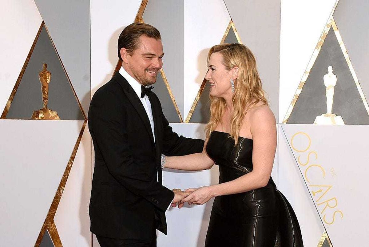 Actors Leonardo DiCaprio (L) and Kate Winslet attend the 88th Annual Academy Awards at Hollywood & Highland Center on February 28, 2016 in Hollywood, California.