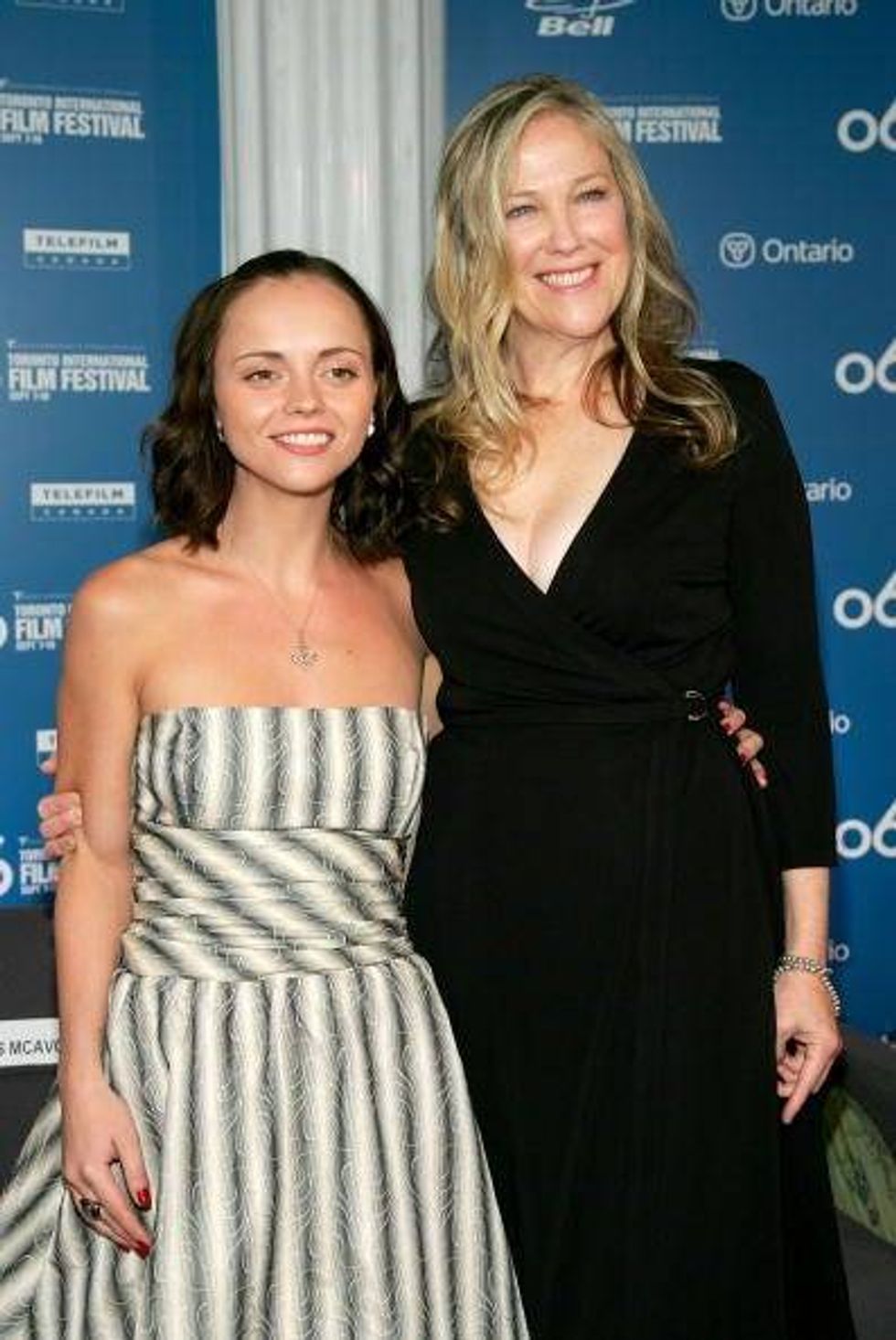 Actresses Christina Ricci (L) and Catherine O