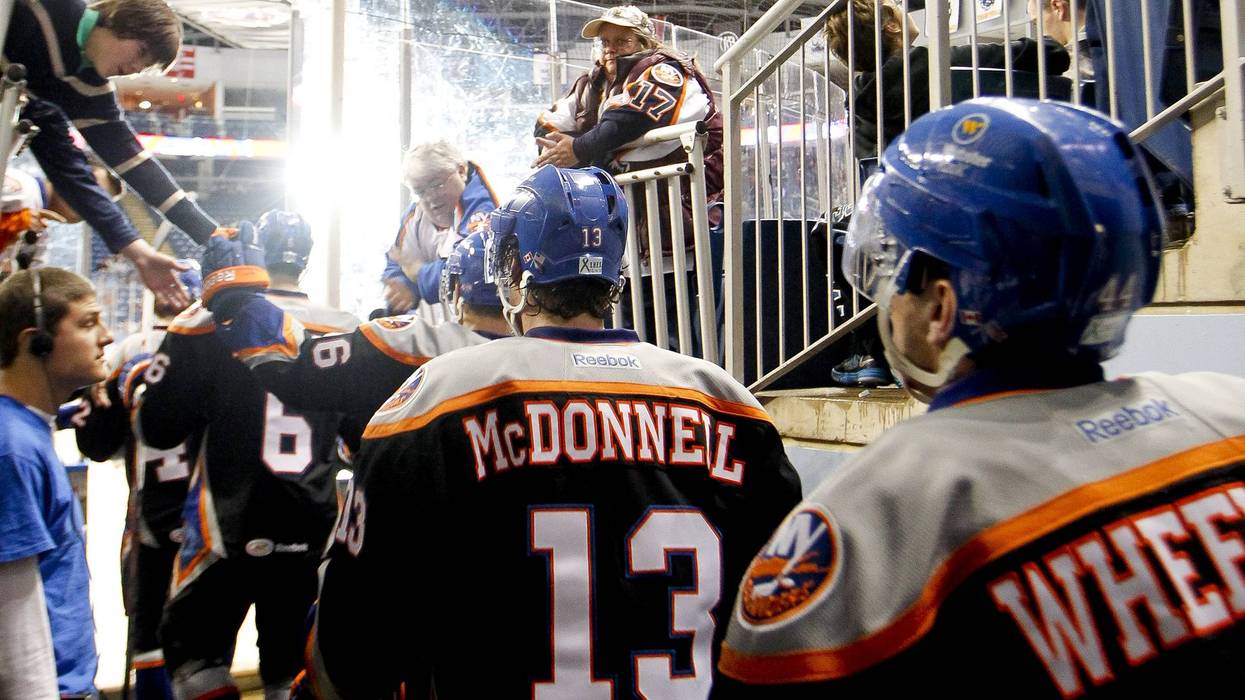 Adirondack Phantoms v Bridgeport Sound Tigers