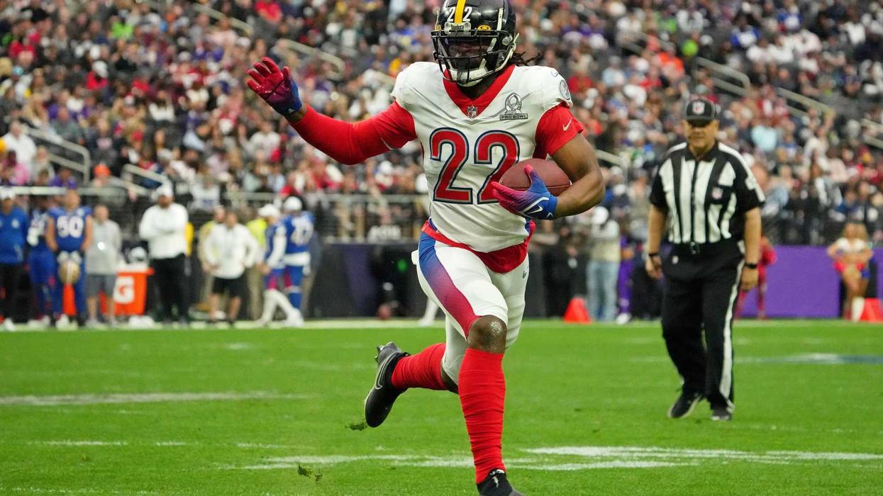 AFC running back Najee Harris of the Pittsburgh Steelers (22) runs