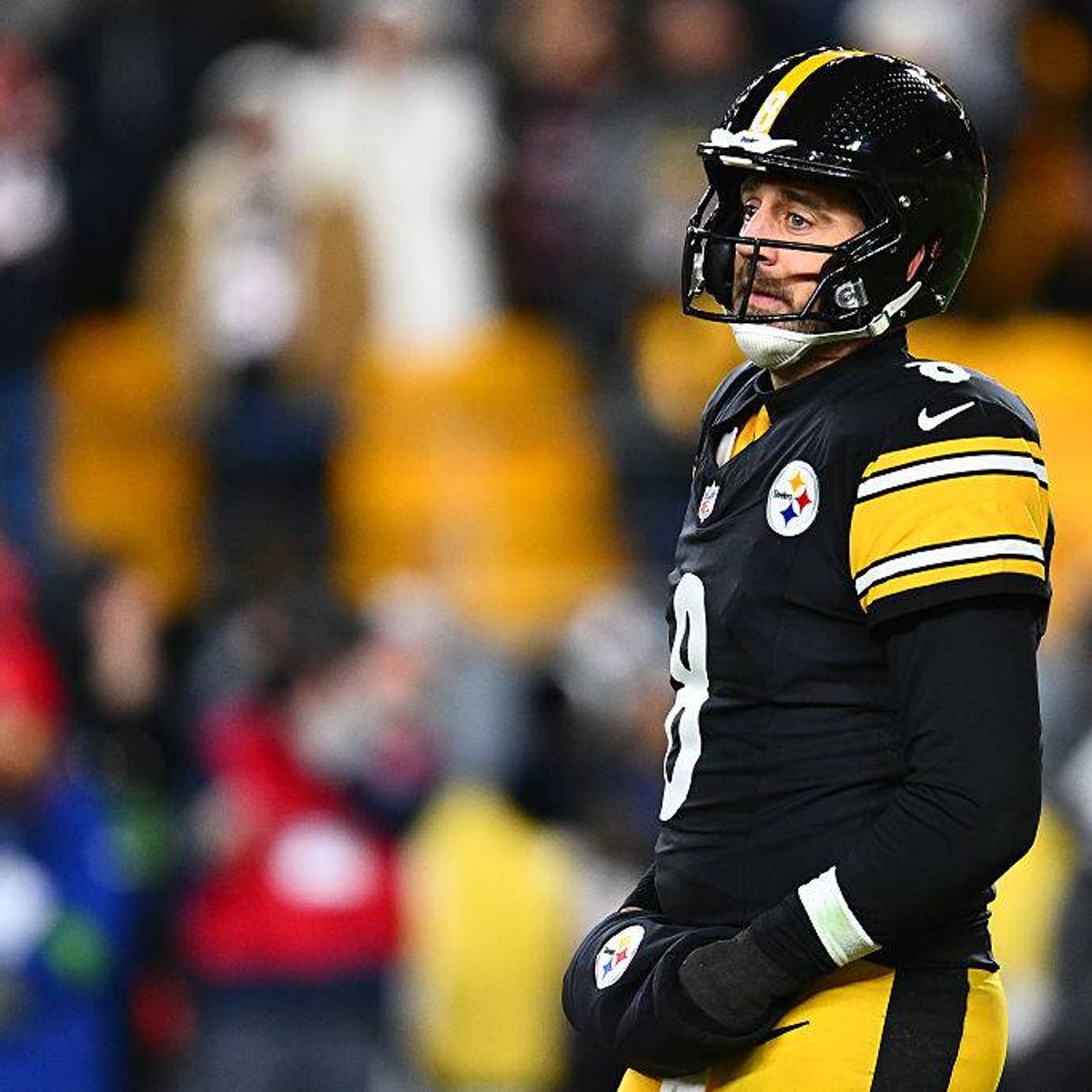 NFL Network: No word on Rodgers, Howard to take QB1 reps | 93.7 The Fan