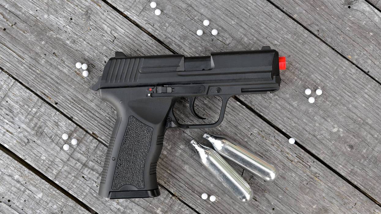 Airsoft Gun