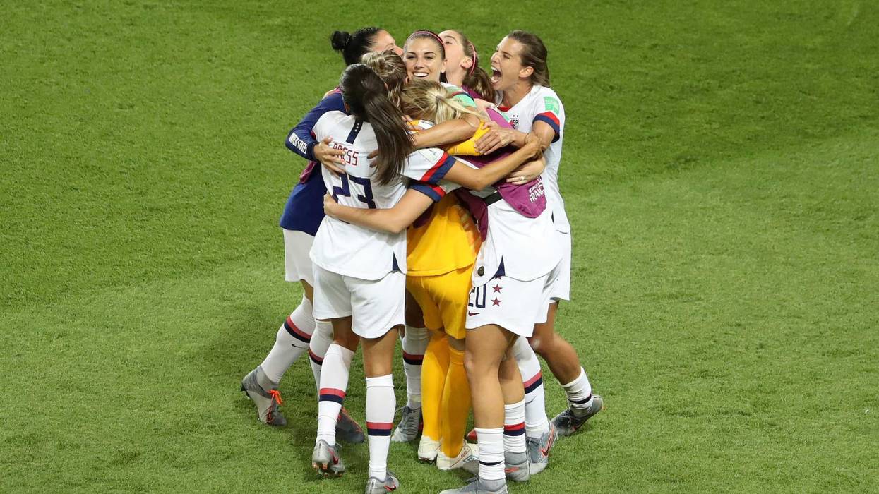 Alex Morgan of the USA celebrates victory with her team mates after the 2019 FIFA Women's World Cup France Quarter Final match between France and USA at Parc des Princes on June 28, 2019 in Paris, France.