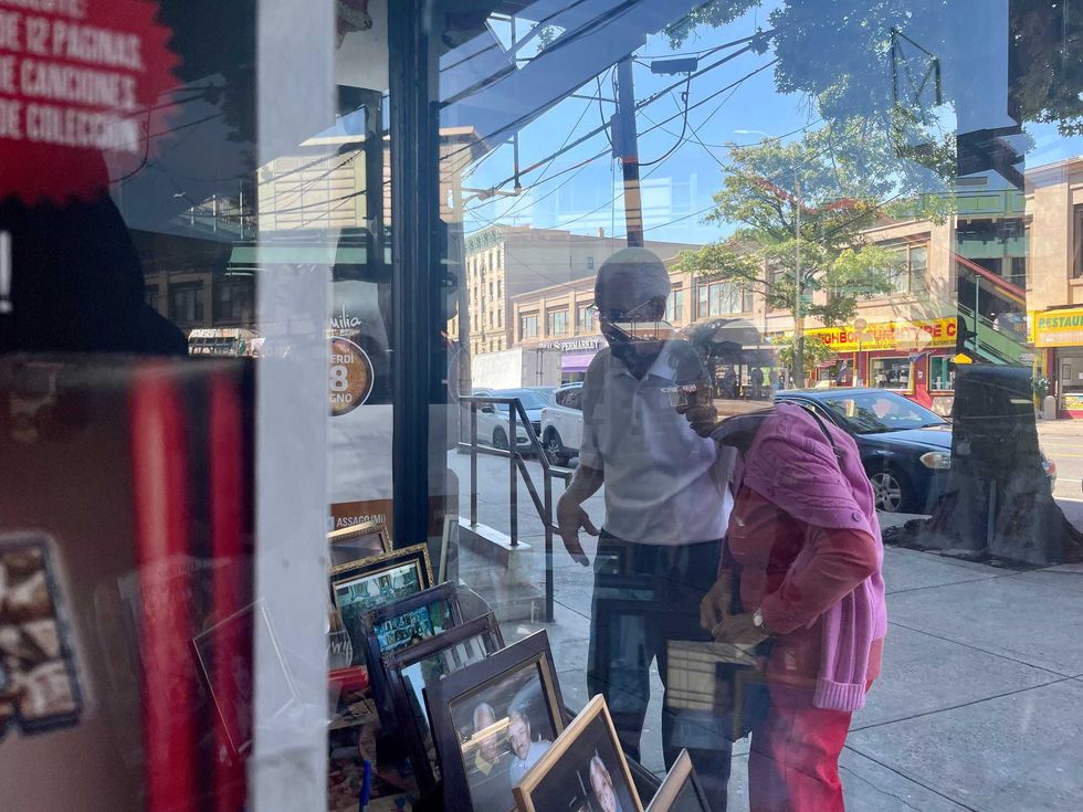 Amadeo with an old friend outside of Casa Amadeo