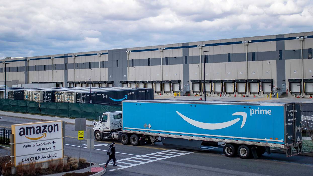 Amazon-Holiday Hiring