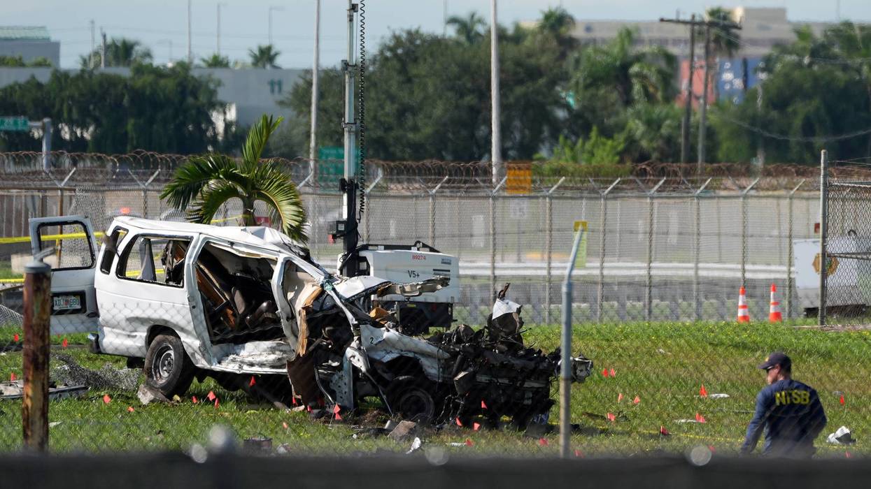 Amazon Plane Overruns Runway 21