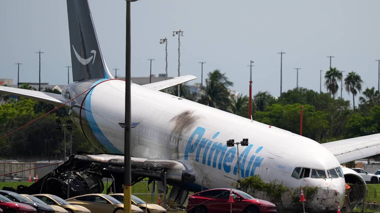 Amazon Plane Overruns Runway 6