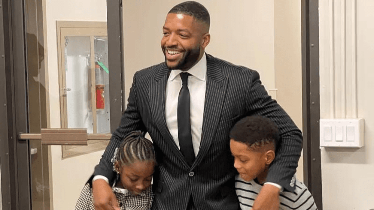 Amen Brown will stay on the May 17 Democratic primary ballot as a candidate for Philadelphia mayor.