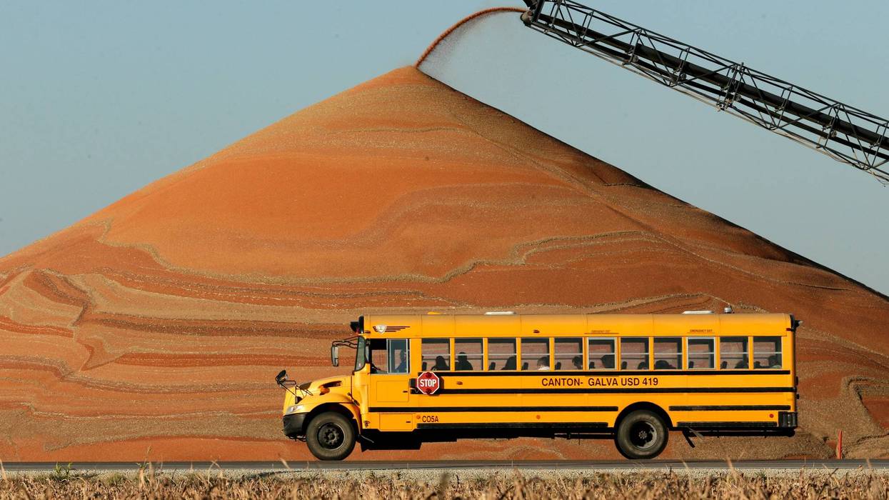 America 25 Objects School Buses 886