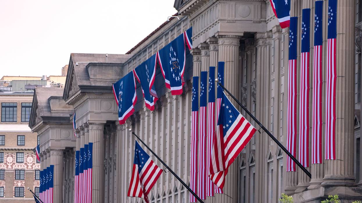 America 25