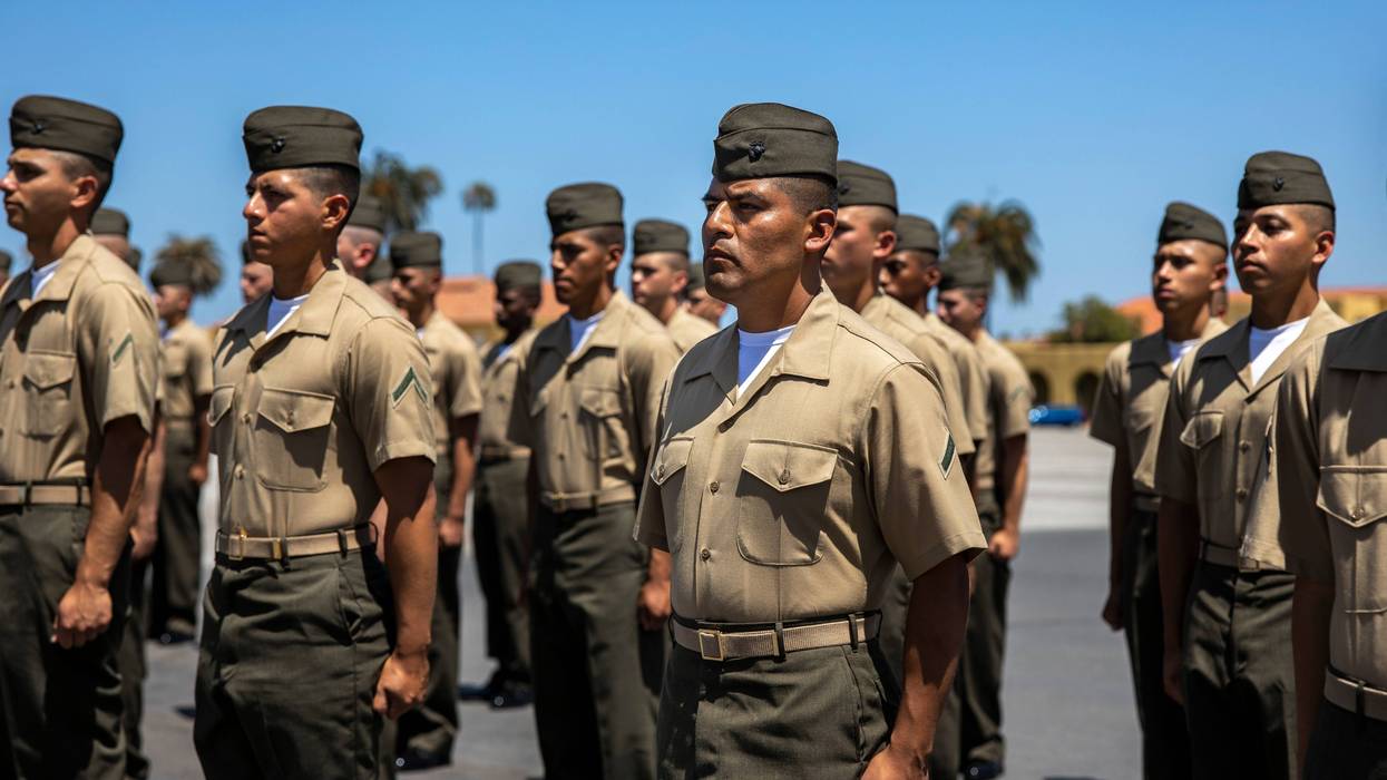 America's Newest Citizens Earn the Title United States Marine ...