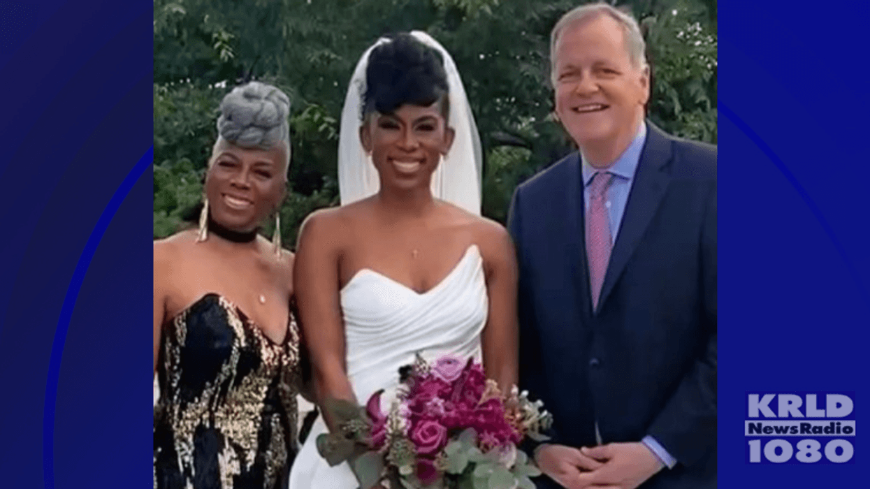 American Airlines CEO attends wedding of Southwest Airlines flight attendant he met while flying SWA