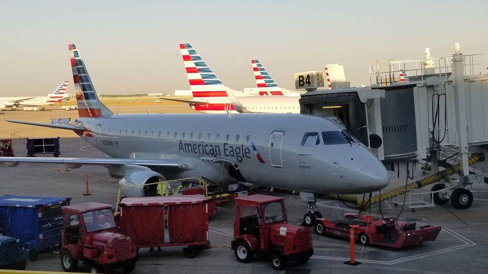 American Airlines recalling thousands of flight attendants