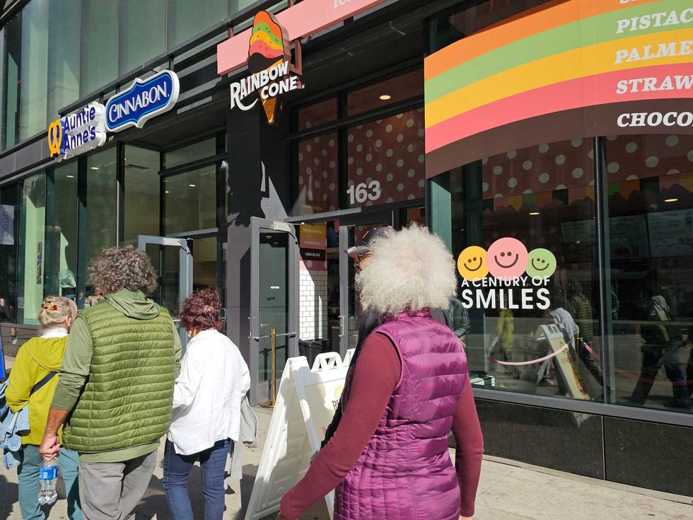 Among 30 new restaurants and retail already opened or set to open in the Loop in 2025, Rainbow Cone at 163 N. Michigan Avenue in partnership with Cinnabon and Auntie Annie