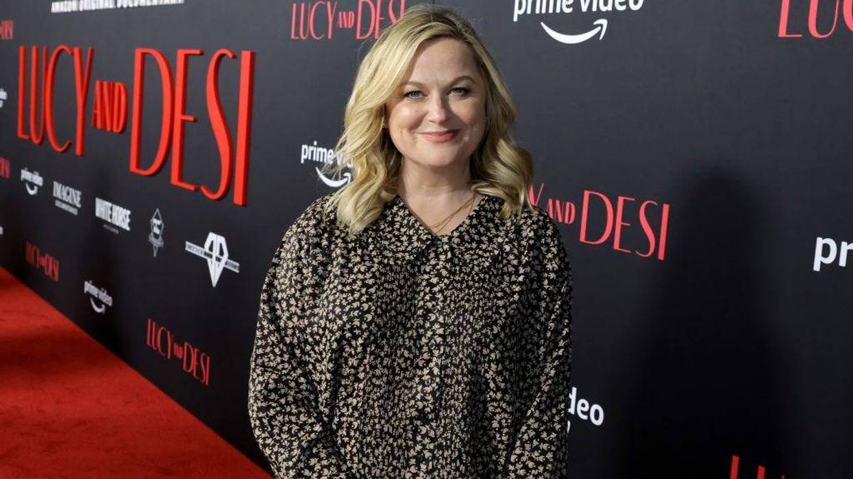 Amy Poehler attends the Los Angeles premiere of "Lucy and Desi" at Directors Guild of America on February 15, 2022 in Los Angeles, California