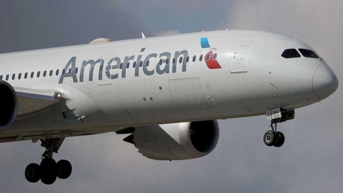 An American Airlines Boeing 787-9 Dreamliner approaches for a landing at the Miami International Airport on December 10, 2021 in Miami, Florida.