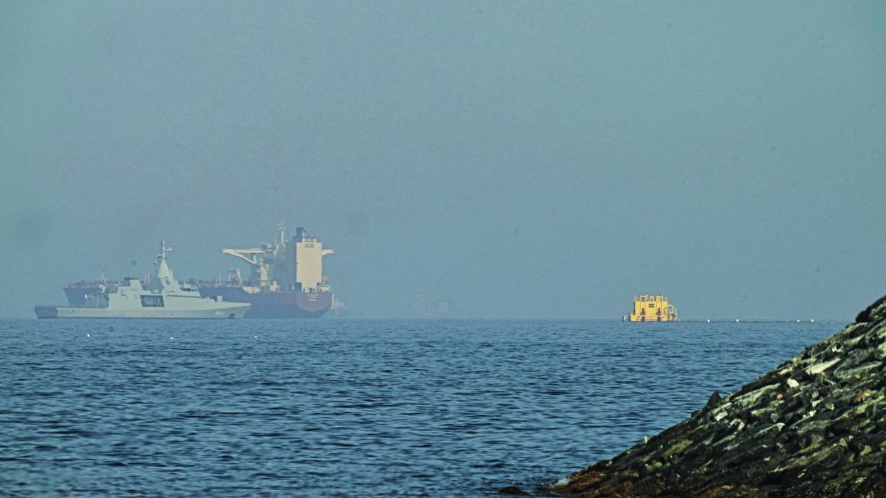 Iran creates new agency to control shipping in Strait of Hormuz while reviewing peace deal with US