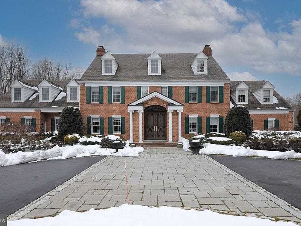 An exterior view of 701 Garwood Road.