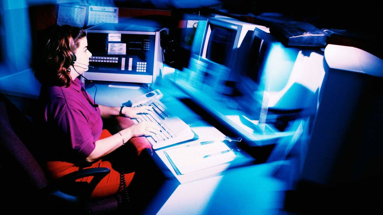 An independent analysis of Minneapolis's new system of redirecting 911 calls to free up police is showing progress.