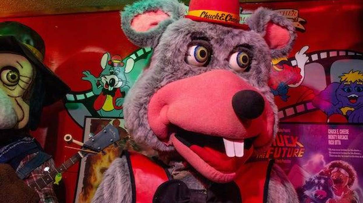 Animatronic Chuck E. Cheese during performance
