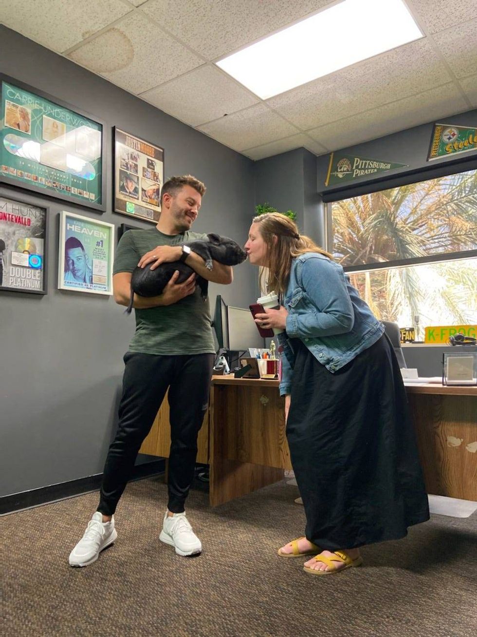 Annie the pig visits the K-Frog studios and gets some love from Anthony and Dana